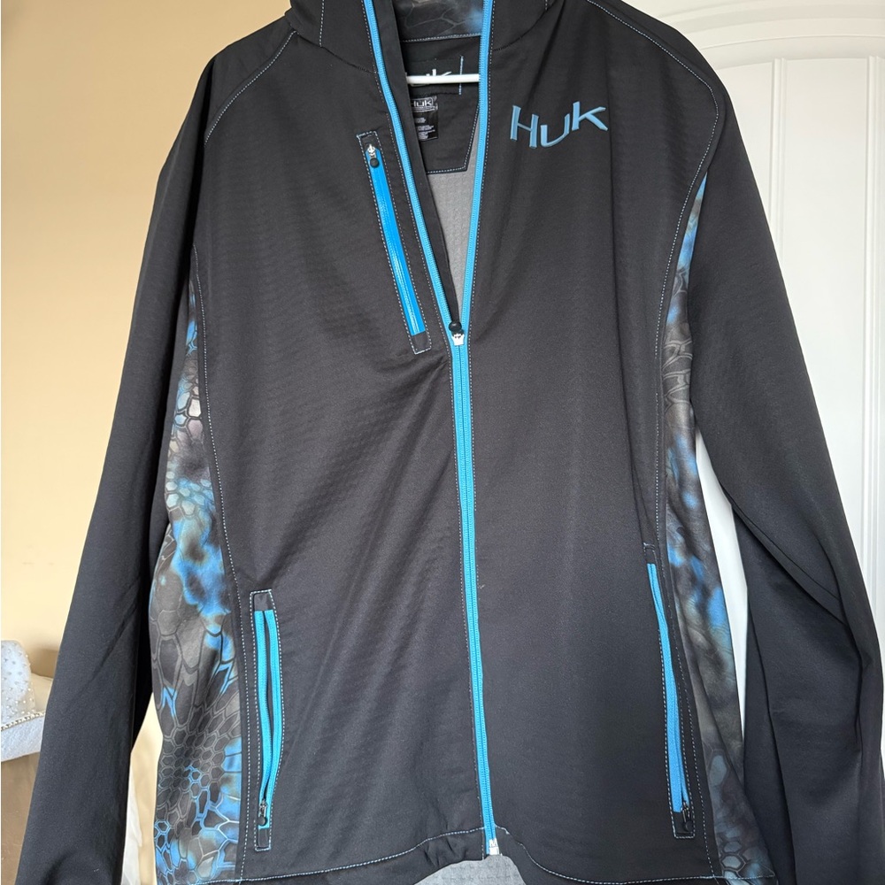 Huk Performance Fishing Jacket - Black and Blue